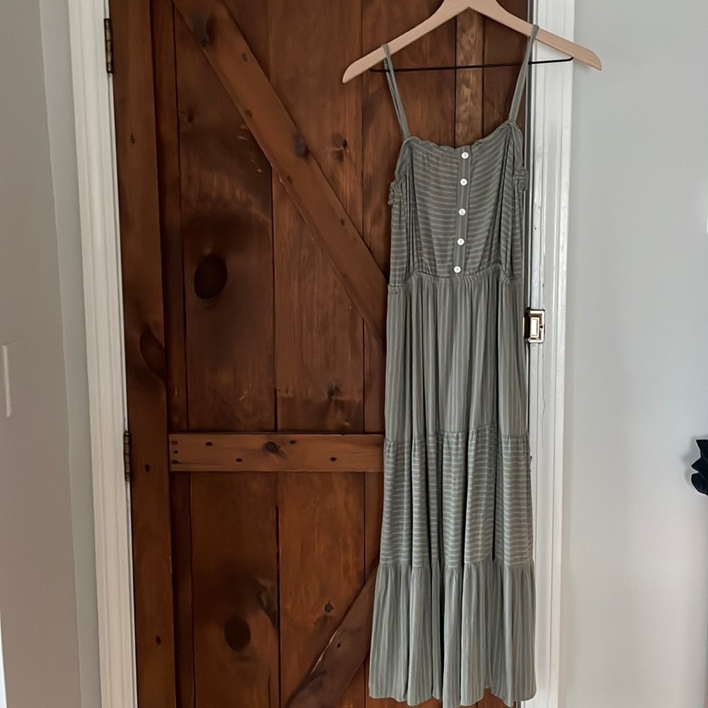 Universal Thread Midi Dress